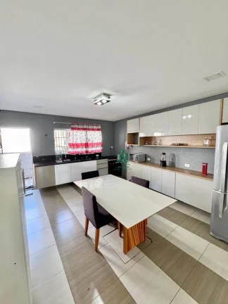 Imagem Casa com 4 dormitórios à venda, 800 m² por R$ 1.600.000,00 - Parque Residencial Itapeti - Mogi das Cruzes/SP