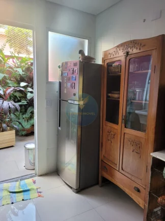 Imagem Casa junto ao Parque Cemucam e o Melhor da Granja Viana