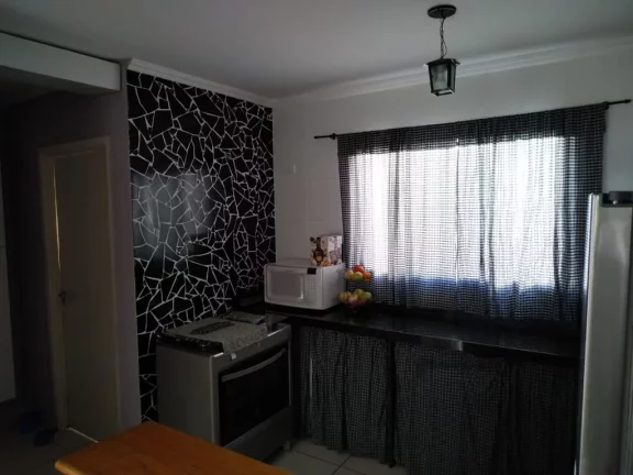 Imagem Sobrado com 2 dormitórios à venda, 59 m² por R$ 310.000,00 - Vila Colorado - Suzano/SP