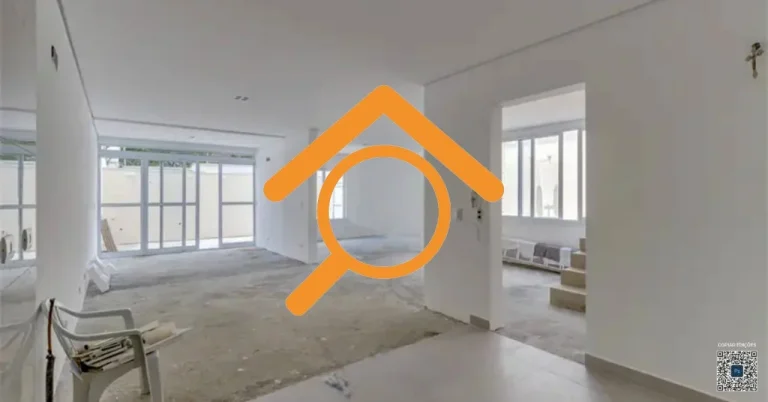 Imagem Luxuosa casa em condomínio à venda em Interlagos, São Paulo-SP: 3 quartos, 3 suítes, 2 salas, 5 banheiros, 2 vagas, 374m².