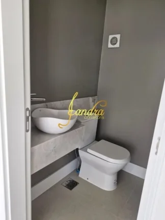Imagem Sobrado novo, com 04 suítes uma sendo térrea e piscina