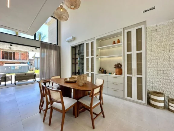 Imagem Casa em Condominio 4 Dormitórios - Bairro Remanso