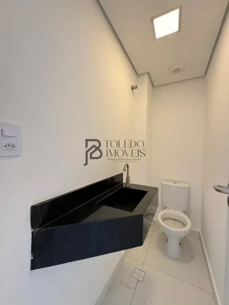 Imagem Casa Triplex de 2 dormitórios com suítes no bairro Tupi - Praia Grande