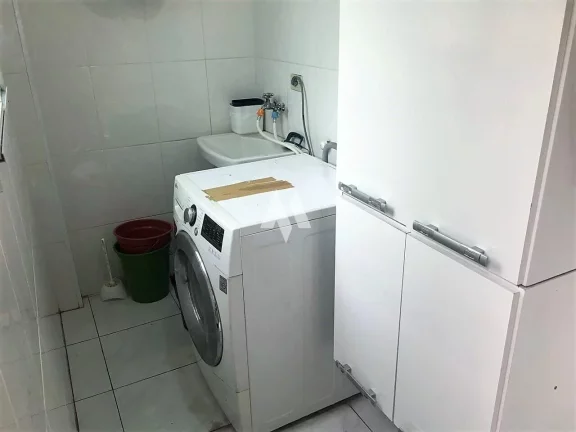 Imagem Sobreposta Alta á venda em Santos