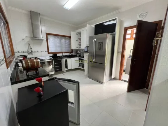 Imagem Sobrado a venda, porteira fechada Condomínio Três Marias - Peruíbe/SP