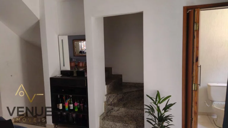 Imagem Sobrado com 3 dormitórios à venda, 135 m² por R$ 649.000,00 - Chácara Seis de Outubro - São Paulo/SP