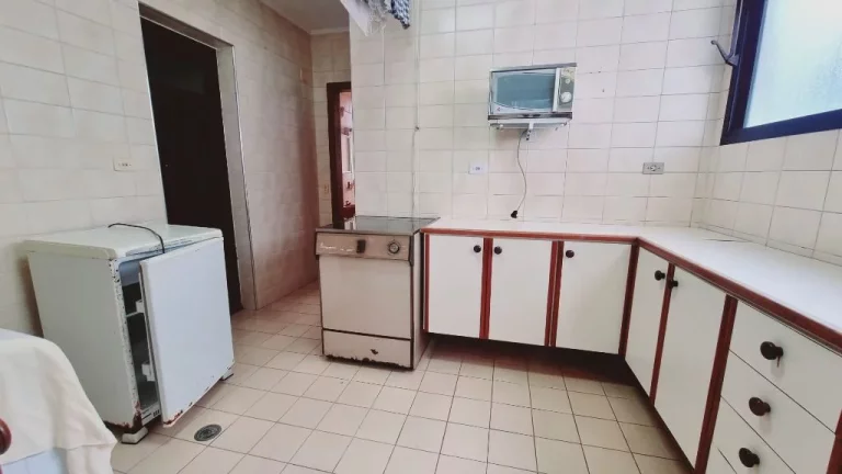 Imagem Apartamento com 3 dormitórios à venda, 140 m² por R$ 680.000,00 - Pitangueiras - Guarujá/SP