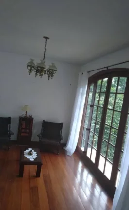 Imagem VENDO ESTA LINDA CASA EM NOVAFRIBURGO. BAIRRO: PARQUE S. CLEMENTE