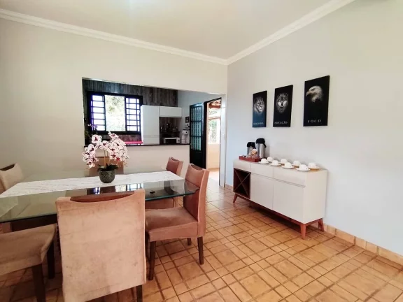 Imagem Casa em condomínio, piscina, área gourmet, pomar, varanda
