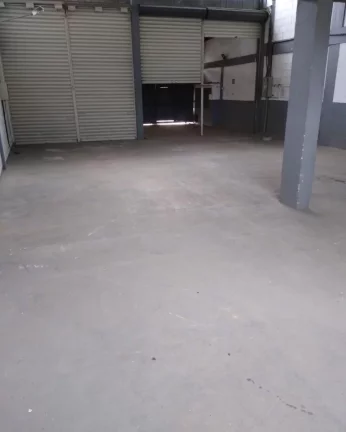 Imagem galpão com 400 m2 de área total FL26