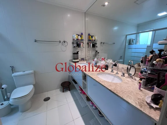 Imagem APARTAMENTO DE ALTO PADRÃO COM 4 DORMITÓRIOS SENDO 2 SUÍTES 3 VAGAS DE GARAGEM E LAZER COMPLETO NO BAIRRO DO EMBARÉ EM SANTOS (SP) POR R$.3.200.000,00
