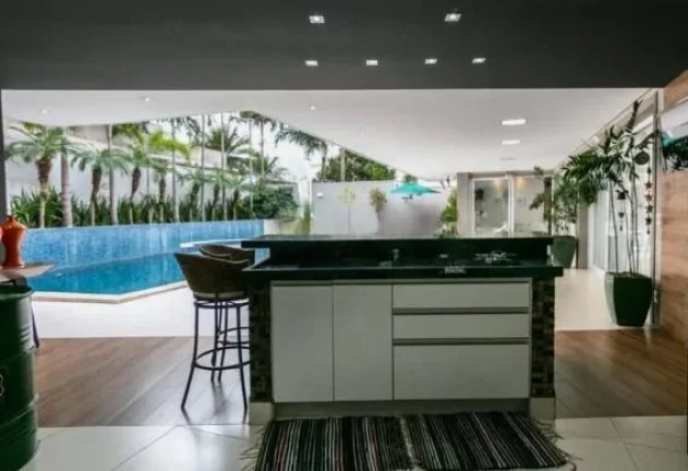 Imagem IMÓVEL RESIDENCIAL COM 674M² DE ÁREA CONSTRUÍDA E TERRENO COM 688M² - 5 QUARTOS ? 6 VAGAS - NO CONDOMINIO RESIDENCIAL VILLAGIO IPANEMA, RIO CLARO/SP. IMÓVEL AVALIADO EM R$ 5.554.465,43 1ª PRAÇA ÁS 14;30: 22/01/2026 - VALOR INICIAL DE VENDA: R$ 5.554.465