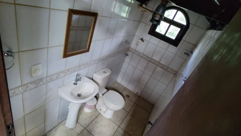 Imagem Casa com 3 dormitórios, 800 m² - venda por R$ 1.695.000,00 ou aluguel por R$ 6.864,00/mês - Colonial Village (Caucaia do Alto) - Cotia/SP