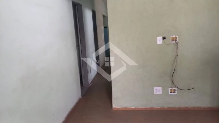 Imagem Investimento Ideal: Terreno com 3 Imóveis em Campo Grande