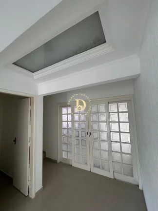 Imagem Casa - Condomínio Village Santa Bárbara - Jacareí - 3 Dorm (1 suíte) - 128m²