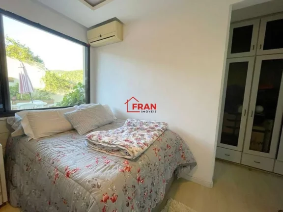 Imagem Belissima casa no Corrego grande.