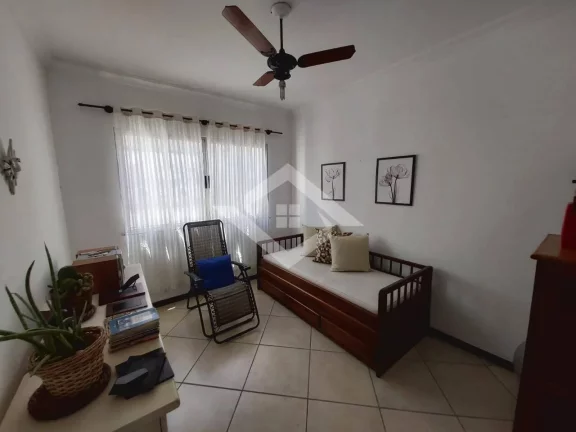 Imagem Casa de Condomínio com 3 Quartos à venda, 130m² - Campo Grande