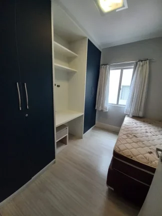 Imagem Locação Anual com 02 Dormitórios Mobiliado Localizado no Centro de Balneário Camboriú - SC