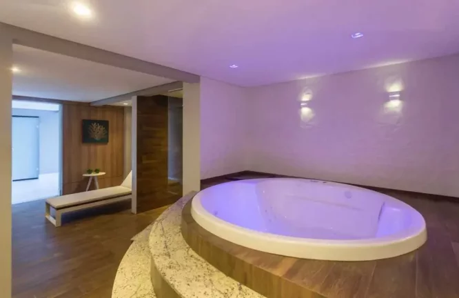 Imagem Apartamento mobiliado com 3 dormitórios sendo 1 suíte e 2 vagas no Bairro São João em Itajaí
