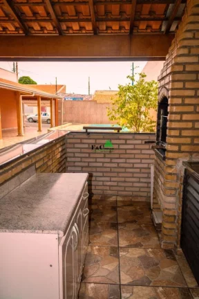 Imagem Casa para Venda em Araras, Jardim Morumbi, 2 dormitórios, 2 banheiros, 2 vagas