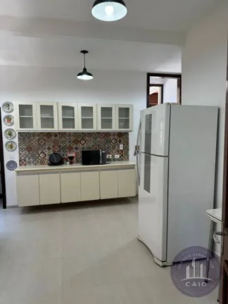Imagem Casa com 4 quartos sendo 4 suítes e 360 m2 - Venda - Alphaville