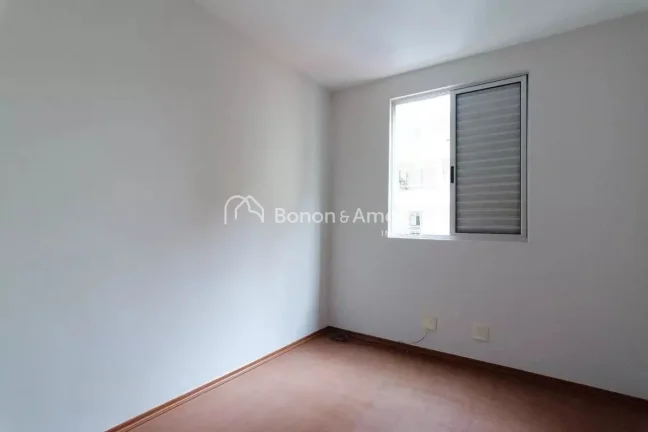 Imagem Este espaçoso apartamento de 72 metros quadrados está localizado no desejado bairro de Mansões Sa...