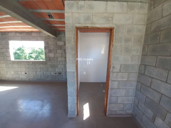 Imagem Galpão com 300m² em Itaquaquecetuba.