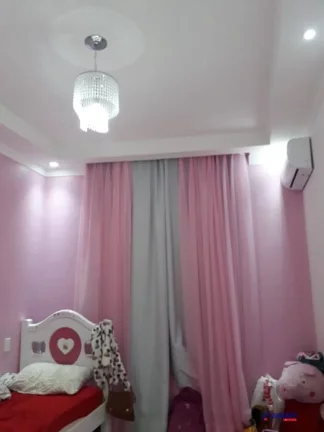Imagem VENDO CASA DE 4/4 SENDO 1 SUITE - BAIRRO BARÁUNA
