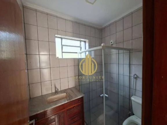 Imagem Casa para locação com dormitórios na zona leste.