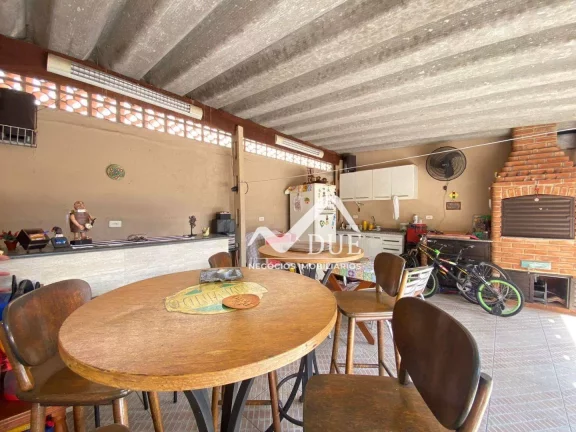 Imagem Casa com 5 dormitórios à venda por R$ 1.500.000 - Marapé - Santos/SP