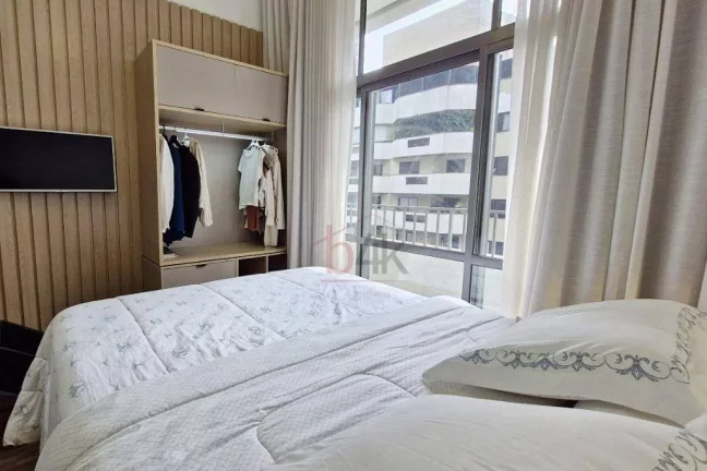 Studio Alto Padrão 23m² Brooklin: Vista Livre e Metrô Perto