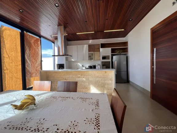 Imagem Casa Alto Padrão no Condomínio Villagio – Patos de Minas | Piscina, Energia Solar e 3 Suítes