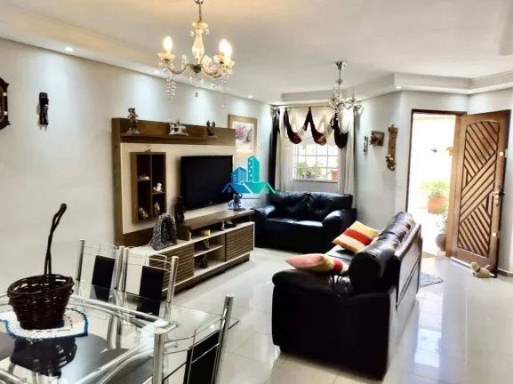Imagem Sobrado em Condomínio com 3 Vagas — Espaço e Conforto para Sua Família!