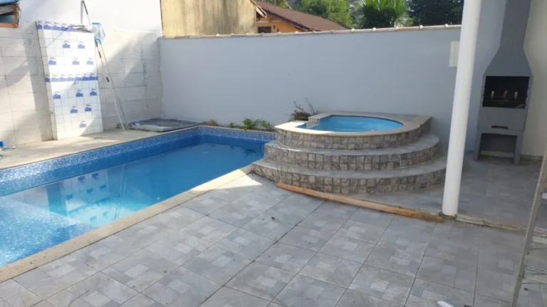 Imagem Casa em condomínio fechado à venda ou locação com 4 suítes!