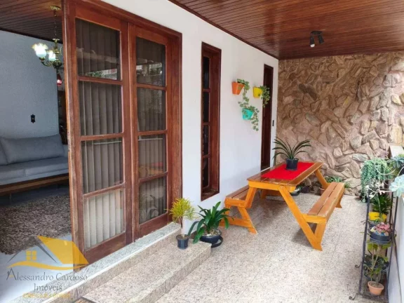 Casa à venda em Nova Friburgo, Nova Suíça, com 3 quartos, 128m2