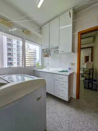 Imagem Belíssimo Apartamento Pé na Areia Fontal para Locação, com 4 suítes, com 186,79m² de área útil 2 vagas