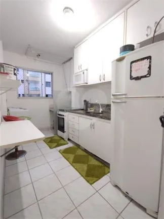 Imagem VENDO EXCELENTE APARTAMENTO DE 2 QUARTOS PRÓXIMO AO SHOPPING VILA VELHA.