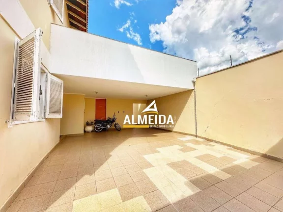 Imagem Casa com 5 dormitórios à venda, 426 m² por R$ 980.000,00 - Parque Universitário - Rio Claro/SP