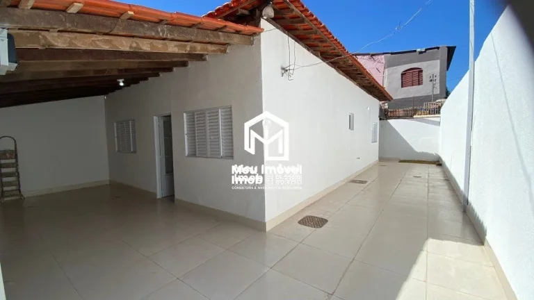 Imagem QR 609 Samambaia Norte 2 Quartos 4 Vagas 90m² Porcelanato Portão Área de Serviço