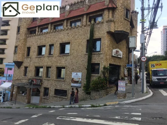 EXCELENTE PRÉDIO COMERCIAL 6 BANH, SEM VAGA, COM 700m2.