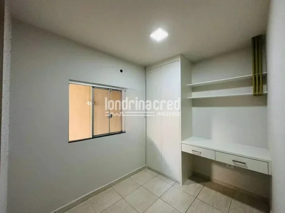 Imagem Casa à Venda no Conjunto Alexandre Urbanas – 2 Quartos (1 Suíte), Cozinha Planejada, Sala com Painel e Espaço com Infra para Churrasqueira!
