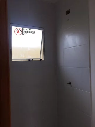 Imagem Excelente oportunidade à Venda, studio com 40 m , banheiro e quintal com Área de serviço nos fundos. Ótima localização com rua tranquila.