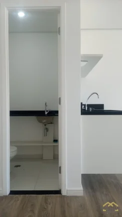 Imagem Sala Comercial para Venda na Avenida 9 de Julho ao lado do Pão de Açúcar