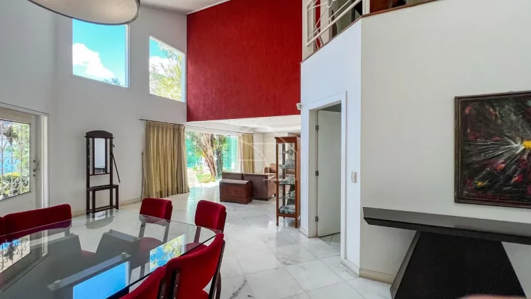 Imagem Casa de Alto Padrão à Venda em Fradinhos - Vitória/ES
