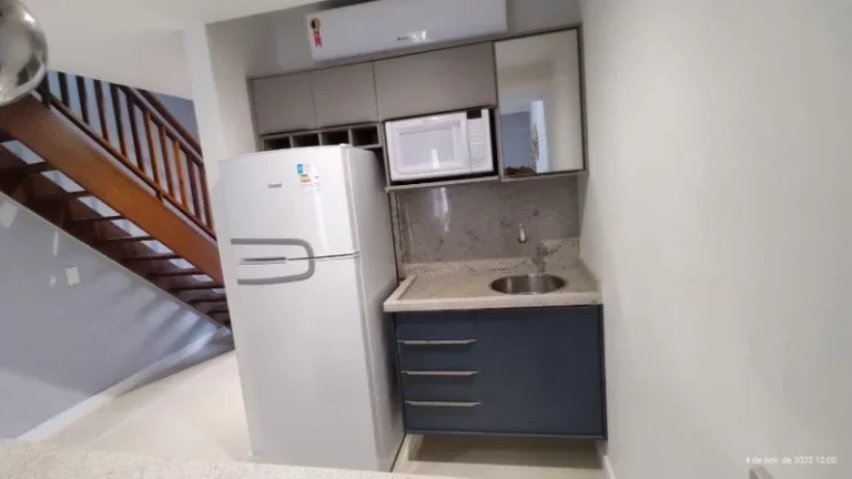 Imagem A 5ª Avenida Imóveis selecionou esse apartamento de 1/4 Sala Duplex no BAHIA LODGE, ancorado no melhor ponto do Rio Vermelho, debruçado sobre o mar: