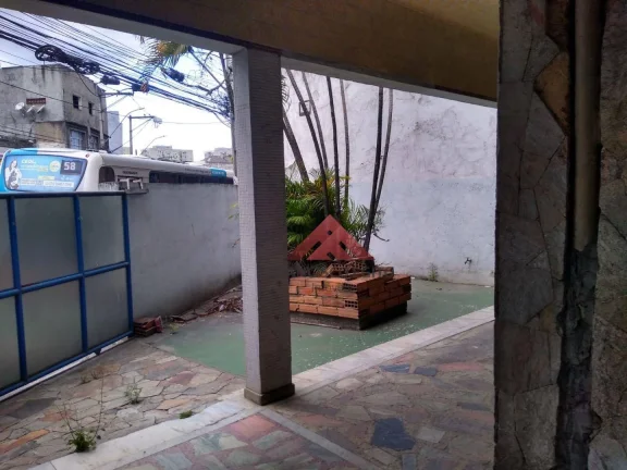 Imagem Casa com 3 dormitórios, 372m2 - venda por R$ 1.100.000 ou aluguel por R$ 6.026/mês - Nova Cidade - São Gonçalo/RJ