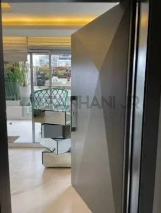 Imagem Venha conhecer o verdadeiro sinônimo de luxo no magnífico Duplex 20 do Edifício England, localizado na deslumbrante Vila Nova Conceição. Este imóvel e