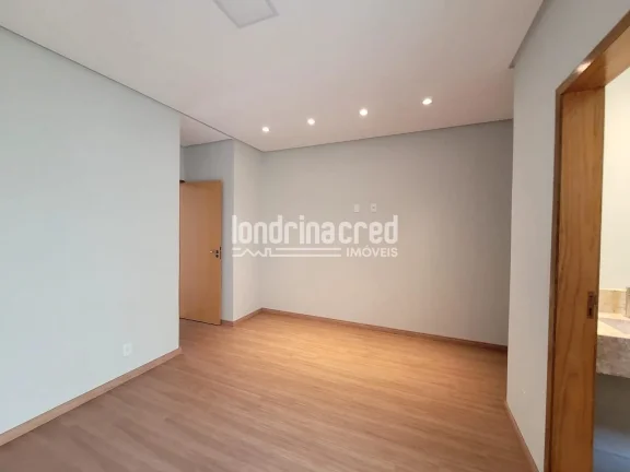Imagem Excelente casa no Condomínio Heimtal Park com 3 dormitórios (1 suíte), sala e cozinha integradas, 2 banheiros e 1 vaga em terreno de 150m².
