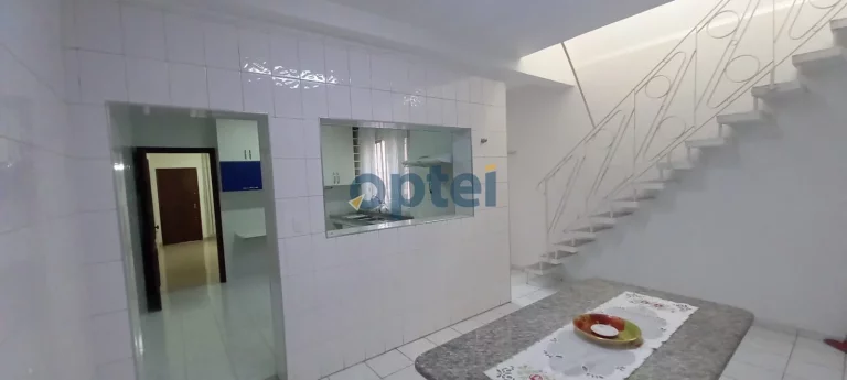 Imagem Lindo Sobrado em Rudge Ramos, SBC, com 165 m² com 02 dorms, sala, copa,cozinha e elevador