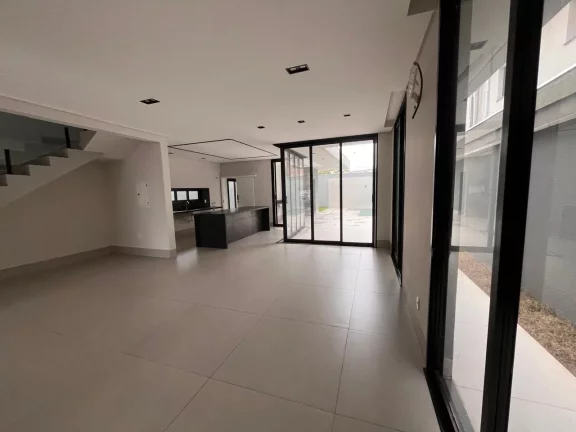 Imagem Casa em Condomínio para Venda em Cuiabá / MT no bairro Jardim Imperial